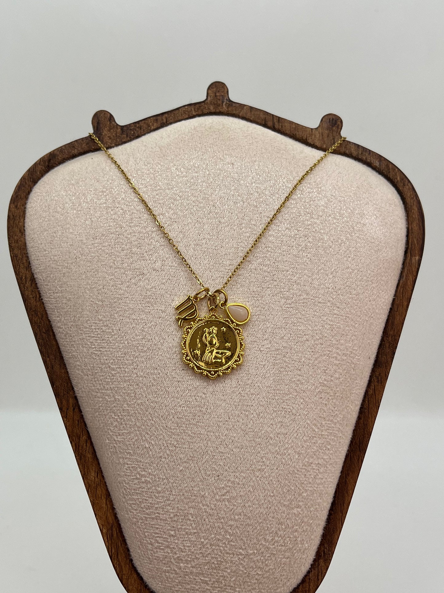 Collier Astrologique Doré