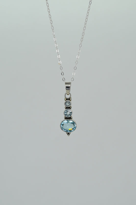 Collier Topaze Bleue 3 Pierres en Argent 925 — Sérénité & Communication