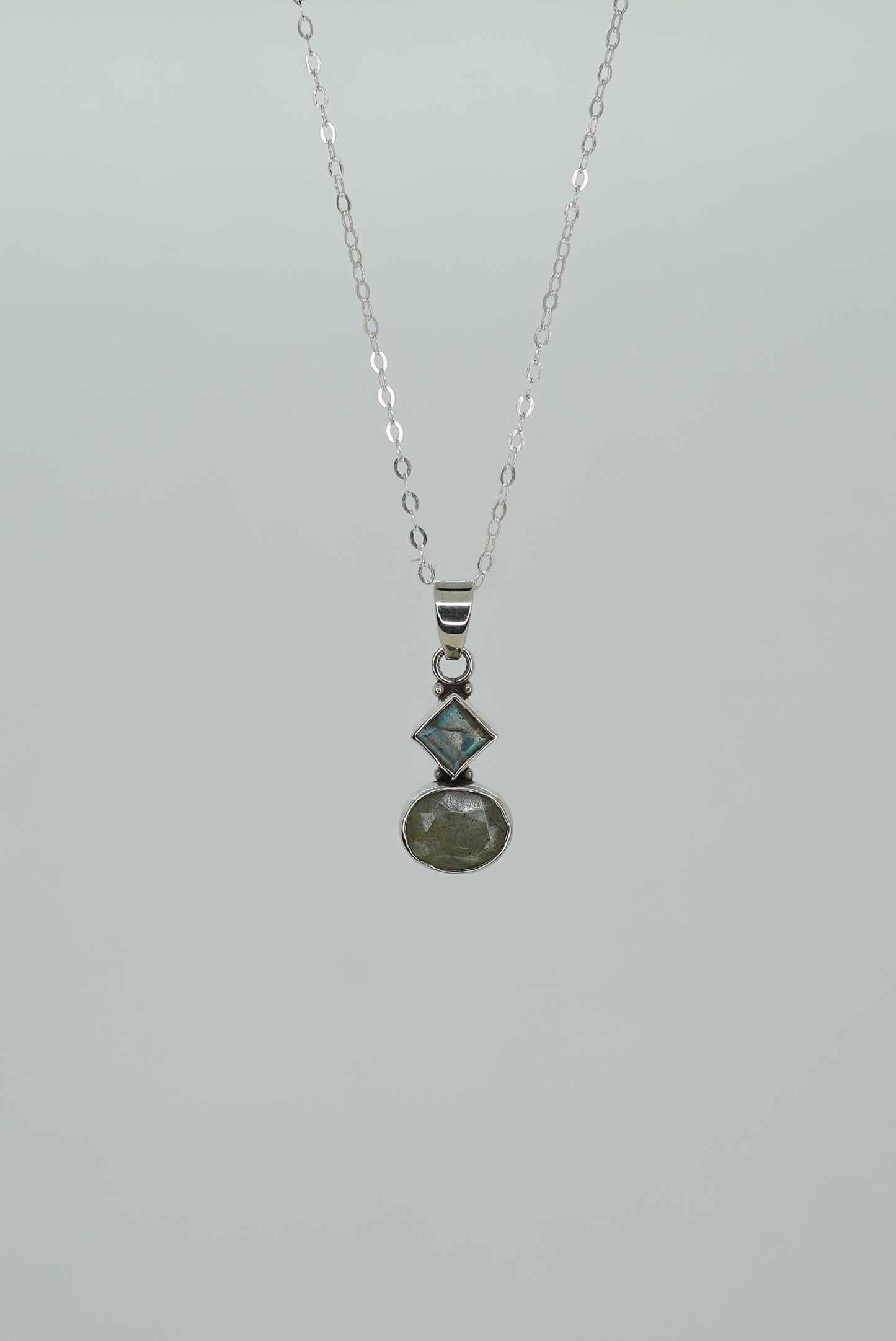 Collier 2 Pierres Labradorite en Argent 925 — Protection & Intuition