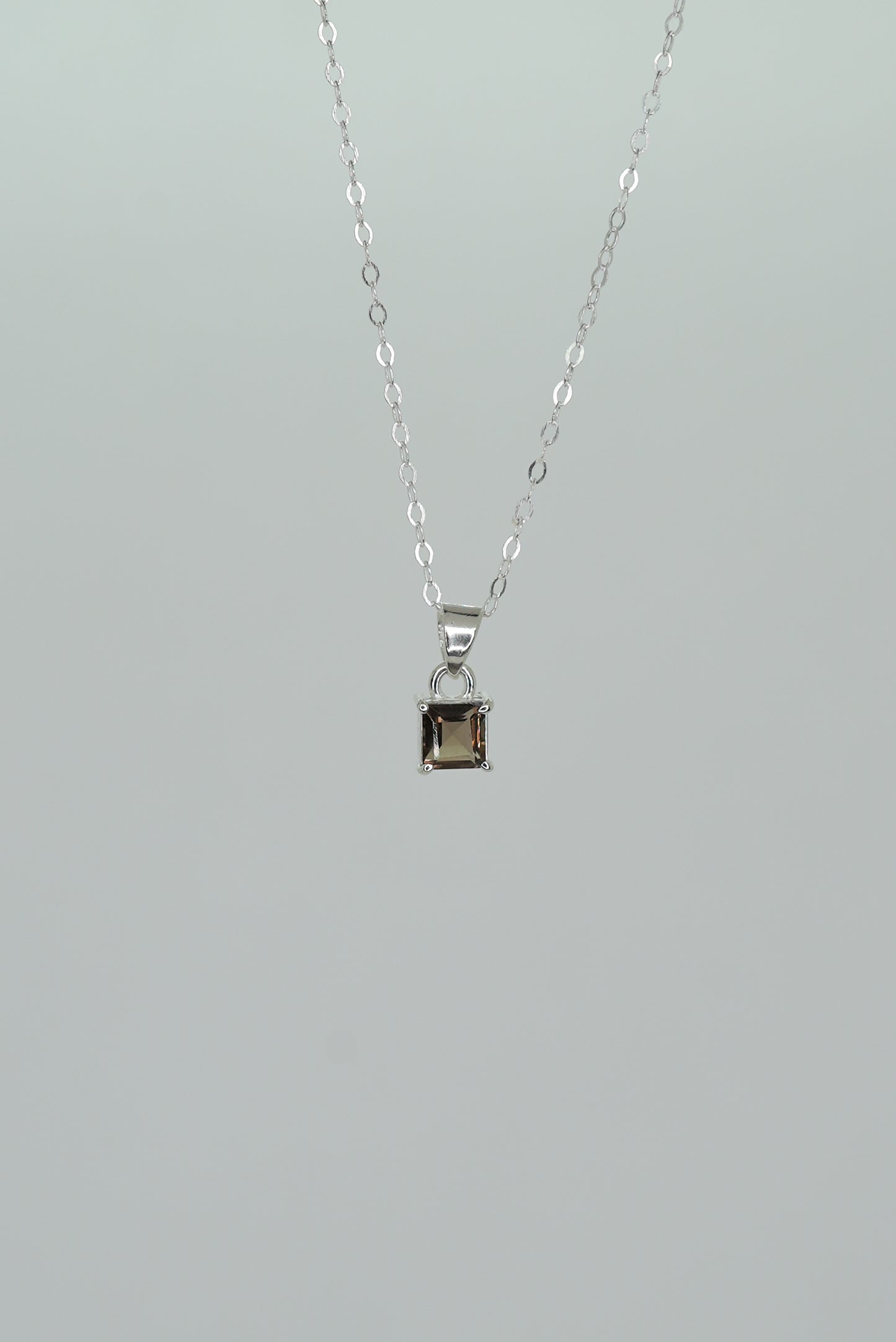 Collier Quartz Fumé en Argent 925 — Ancrage & Sérénité