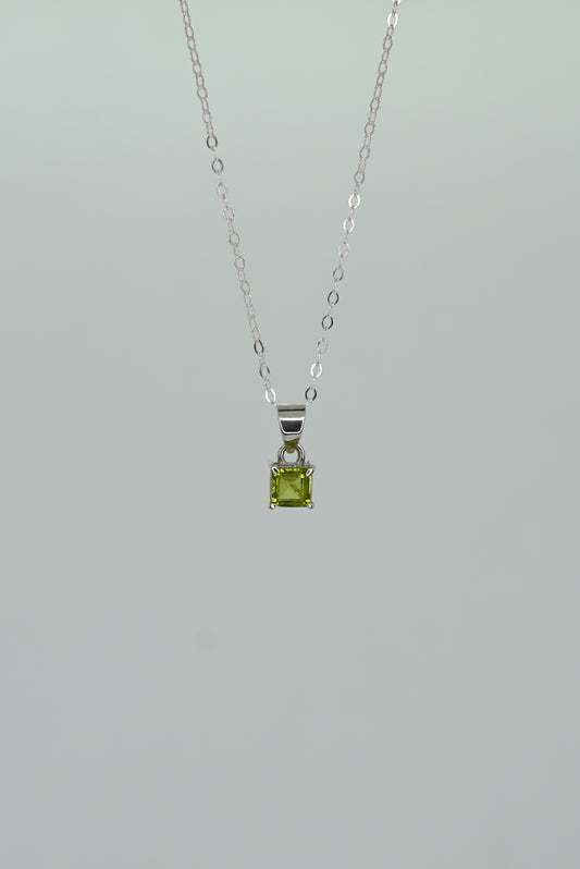 Collier Péridot en Argent 925 — Vitalité & Harmonie