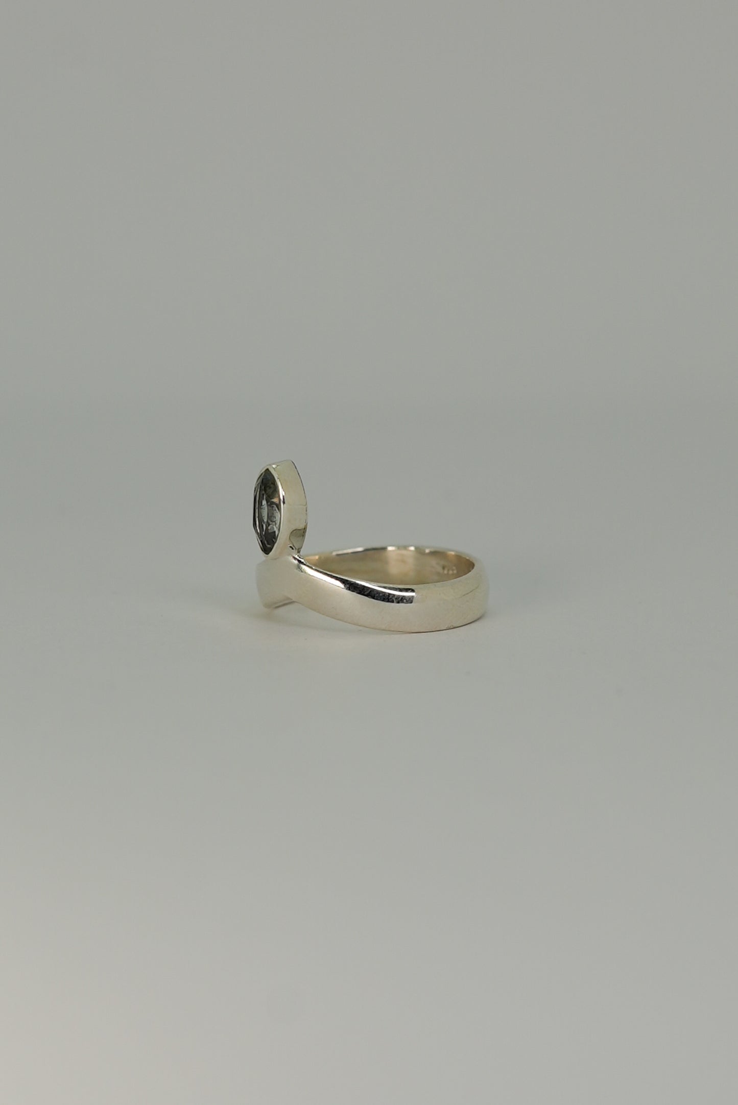 Bague Topaze Bleue en Argent 925 — Sérénité & Éclat