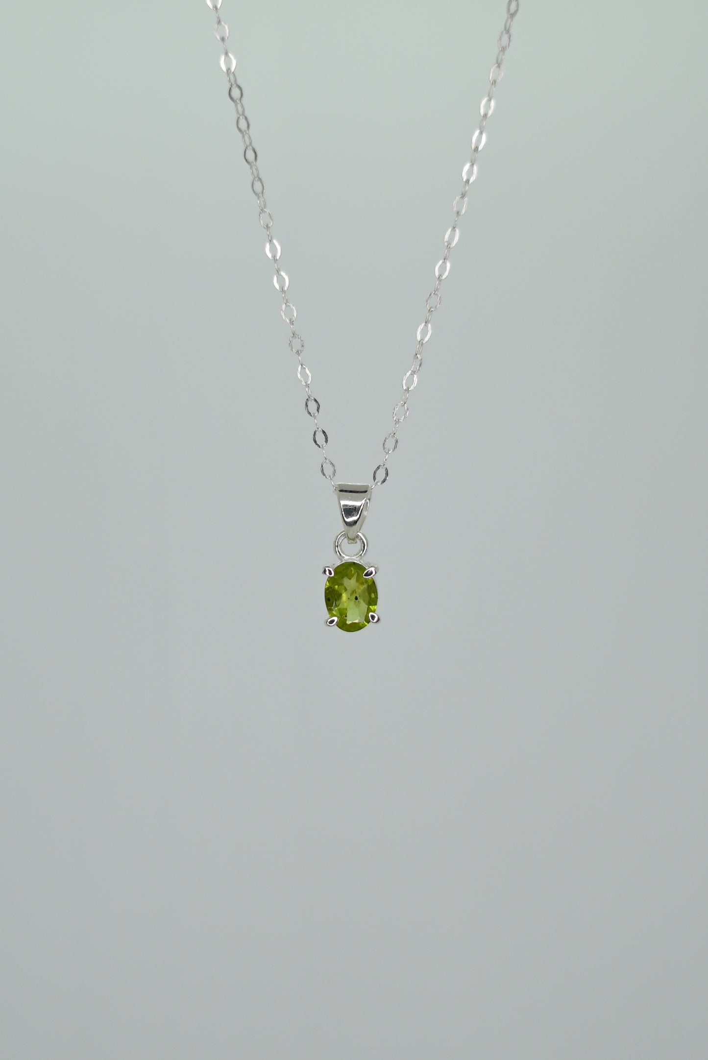 Collier Péridot en Argent 925 – Vitalité & Harmonie