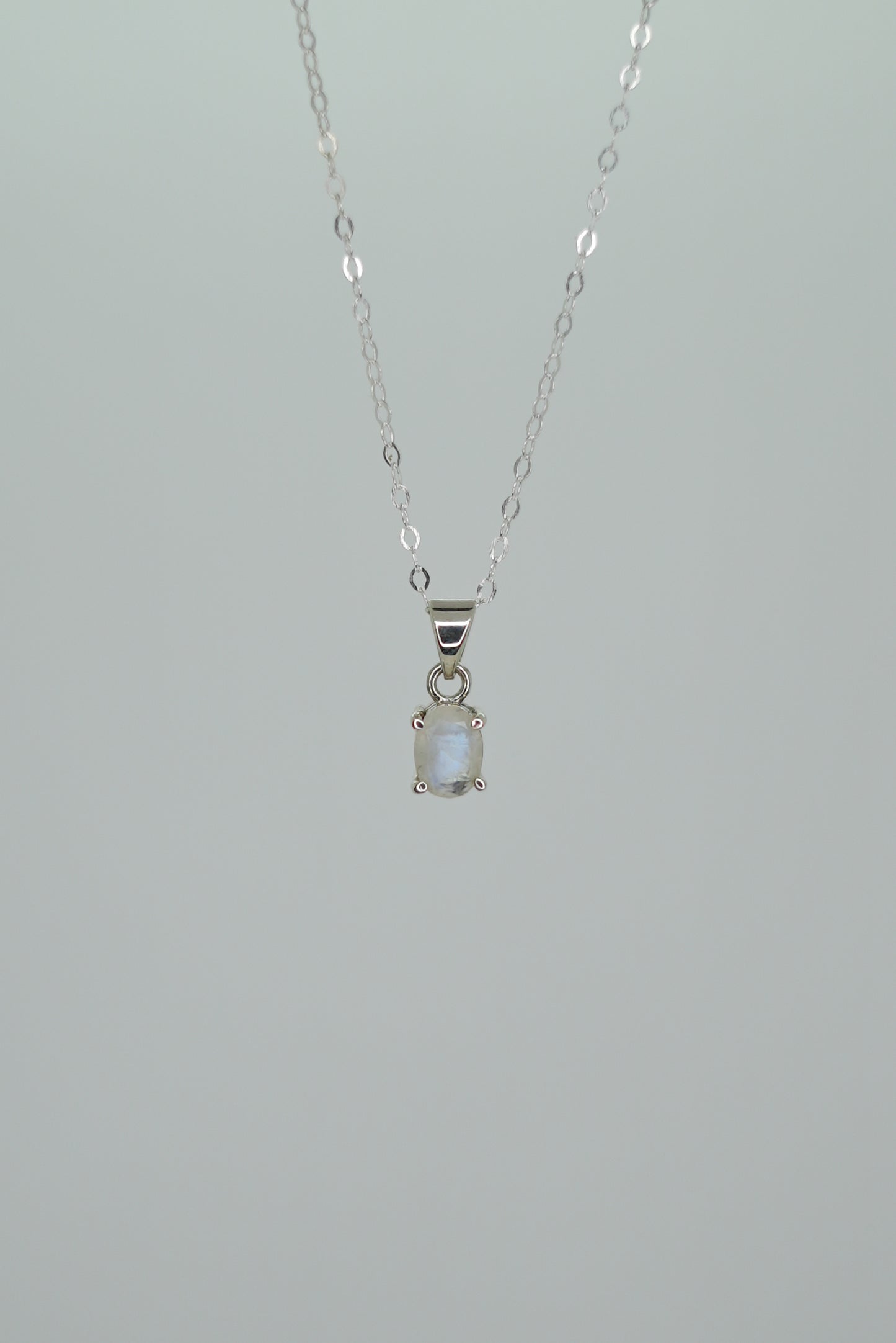 Collier Pierre de Lune en Argent 925 – Féminité & Intuition
