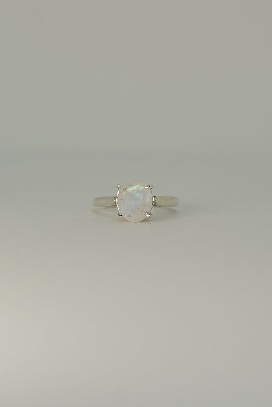 Bague Pierre de Lune Arc-en-Ciel en Argent 925 – Élégance & Protection