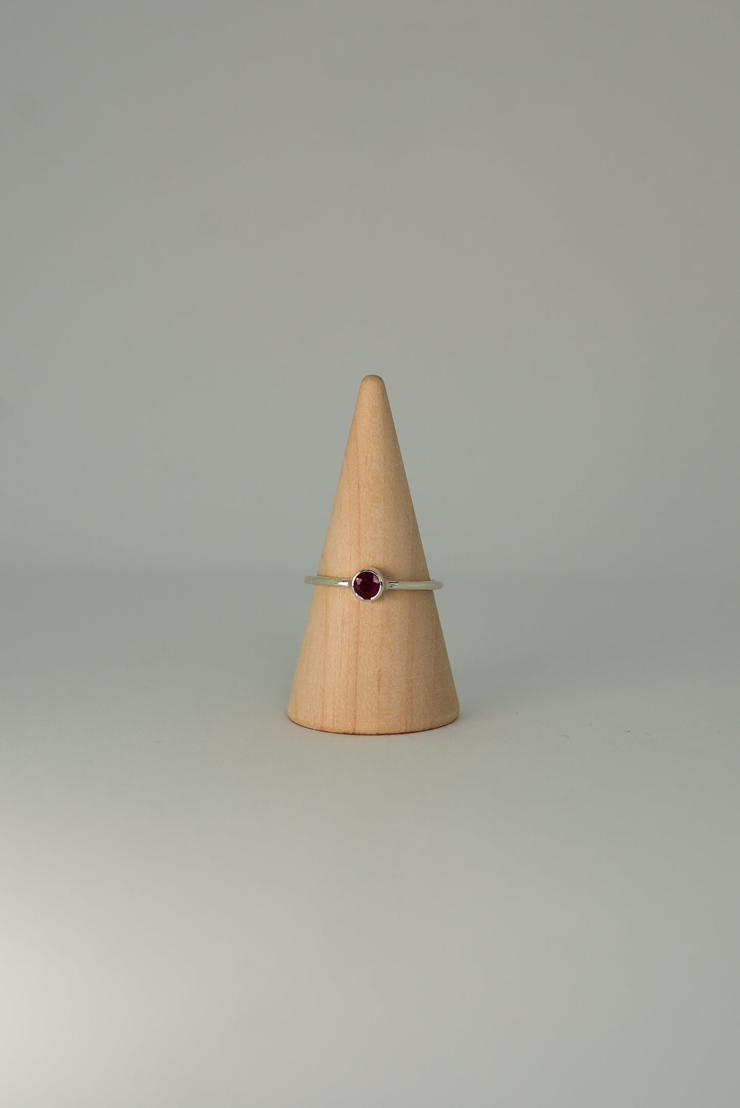 Bague Rubis en Argent 925 – Élégance & Passion