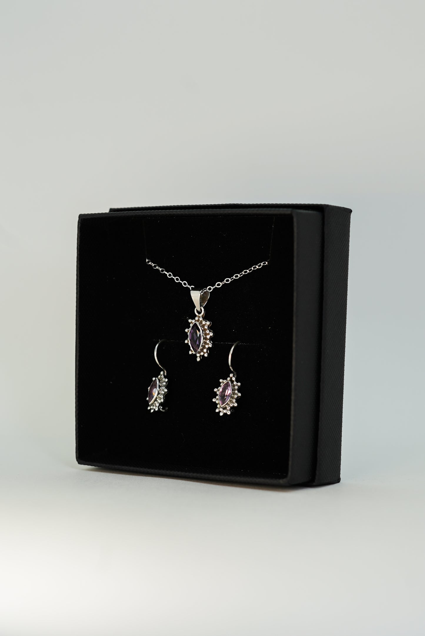 Parure en Améthyste Naturelle Argent 925 – Élégance Spirituelle
