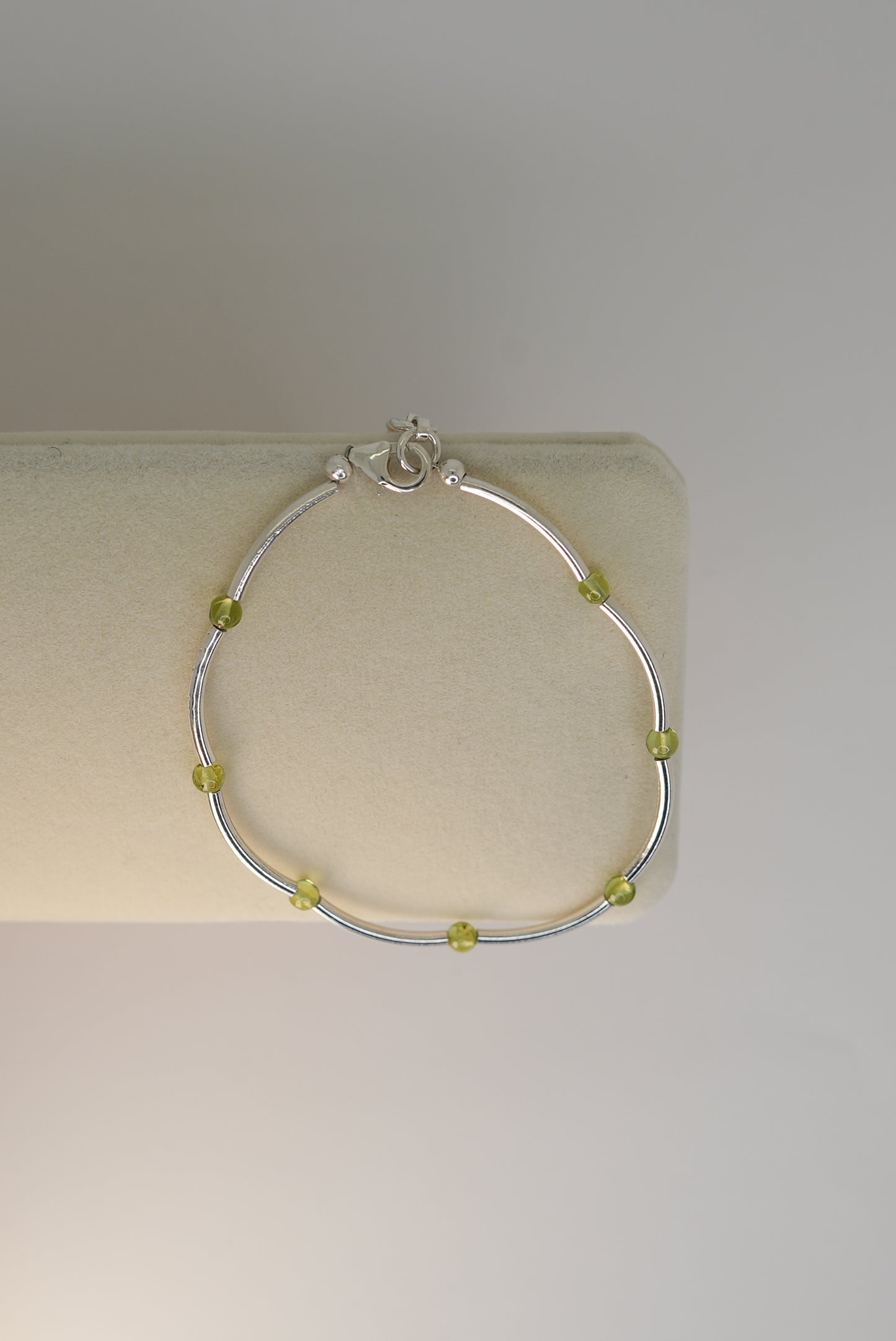 Bracelet Péridot en Argent 925 – Joie & Énergie Positive
