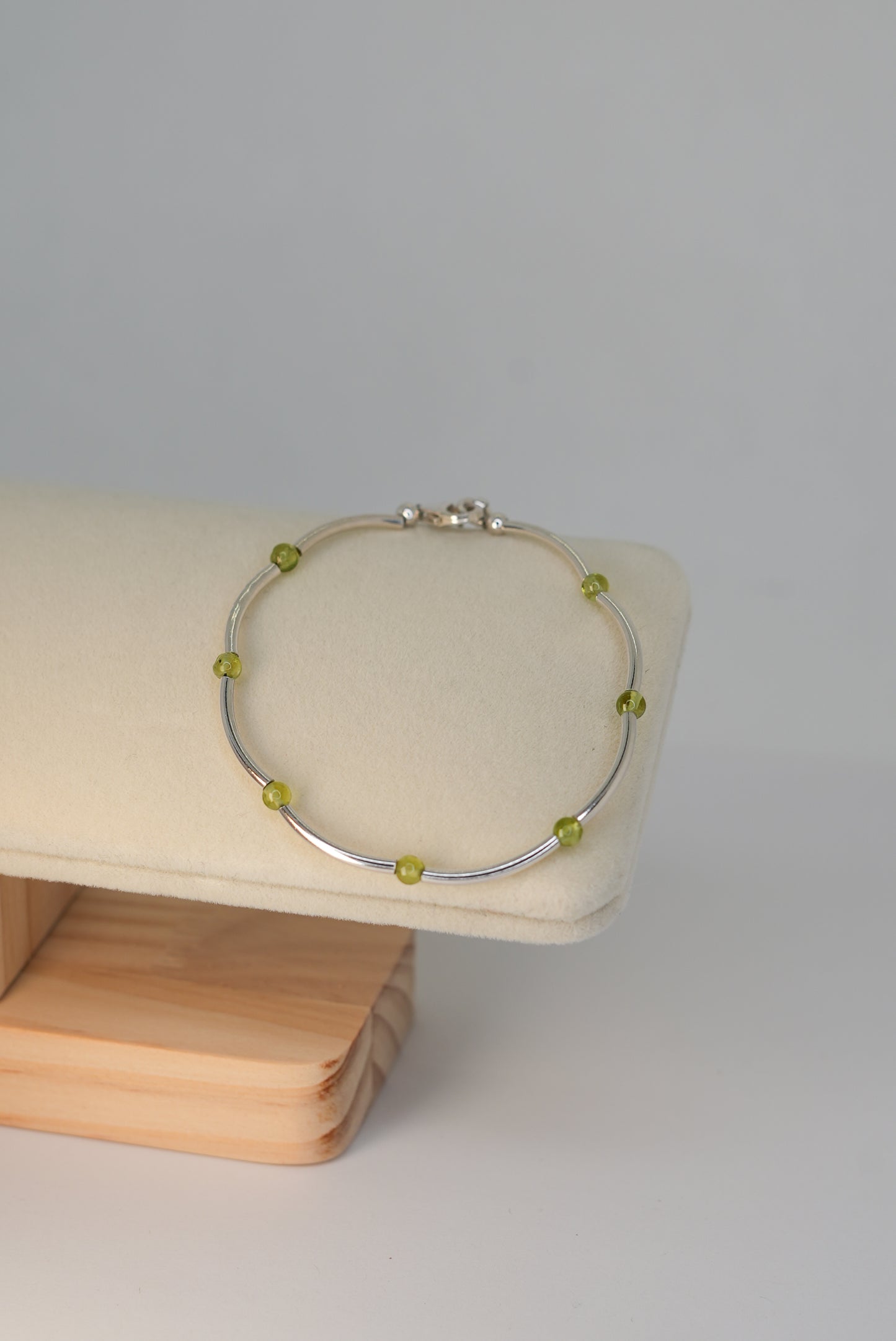 Bracelet Péridot en Argent 925 – Joie & Énergie Positive