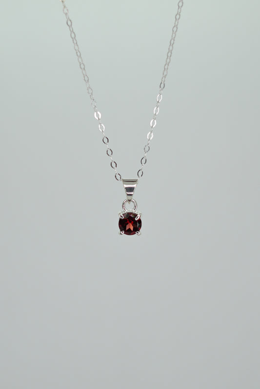 Collier Grenat en Argent 925 — Énergie & Vitalité